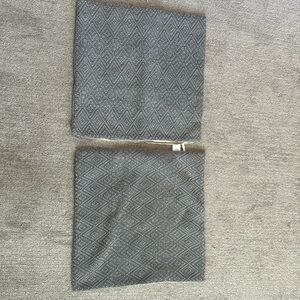 Great condition 20” Pottery Barn pillow covers